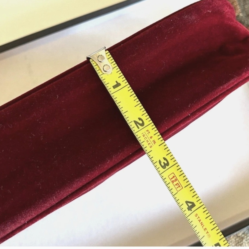 Gucci Beauty Velvet Burgundy Travel Clutch Pouch New In Package GWP - Picture 9 of 10